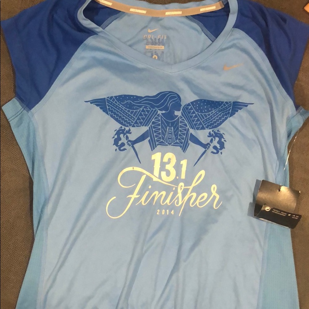 Nike Women’s Marathon finisher tech shirt 2014